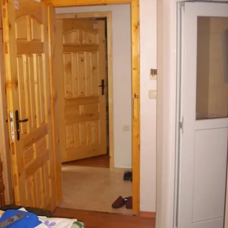 Gugovi Guest house *